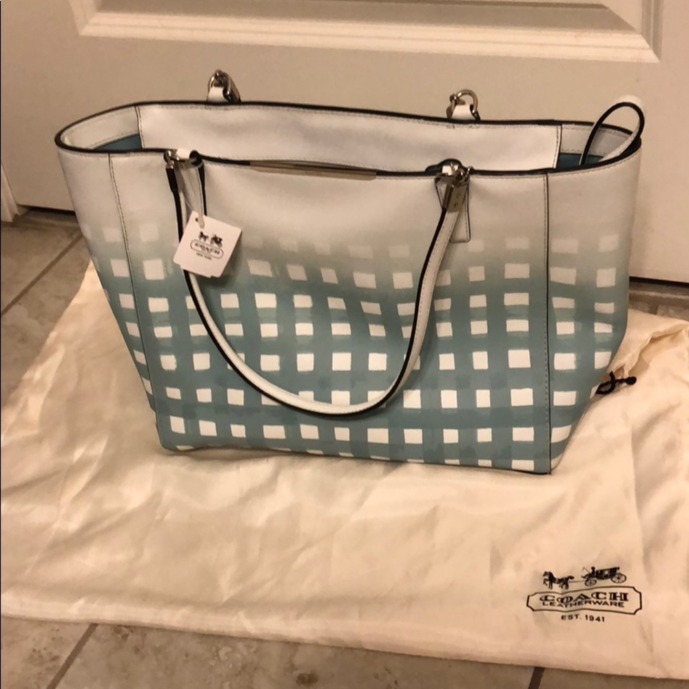 Authentic Coach bag Brand New - Picture 1 of 7